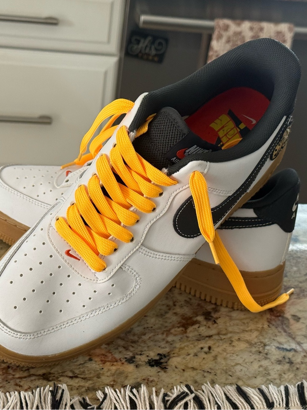 Nike Air Force 1 Low 07 LV8 Go Extra Smile Size 8.5 - No Laces PreOwned /No Box